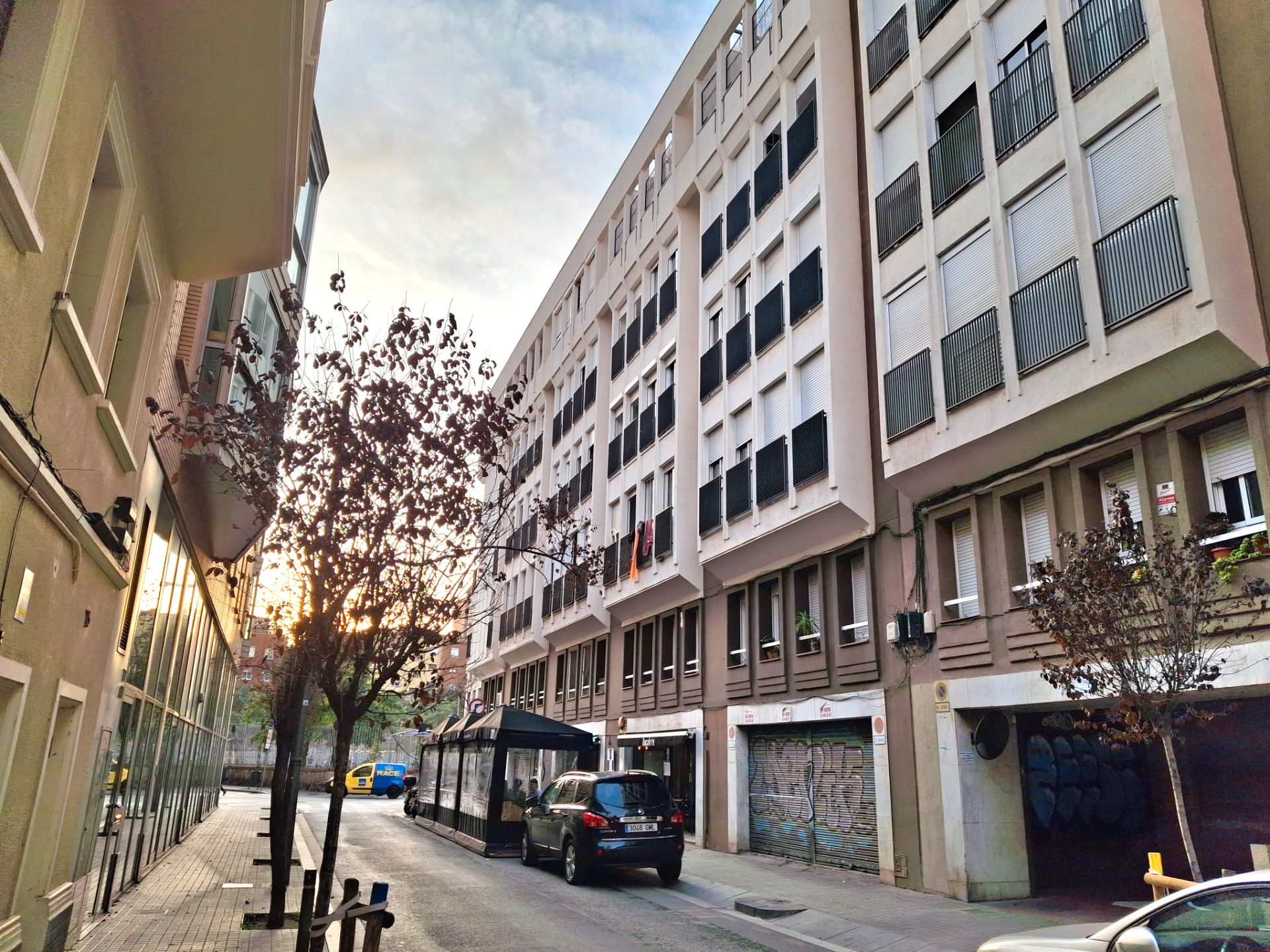 Exterior view of Box room for sale in  Barcelona Capital  with Alarm