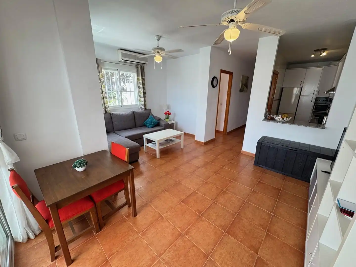Appartamento con piscina in vendita a CALLE CLARA CAMPOAMOR S/N, imagen 13