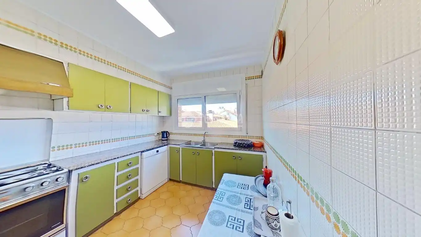 Cocina de Piso en venta en Berga con Balcón