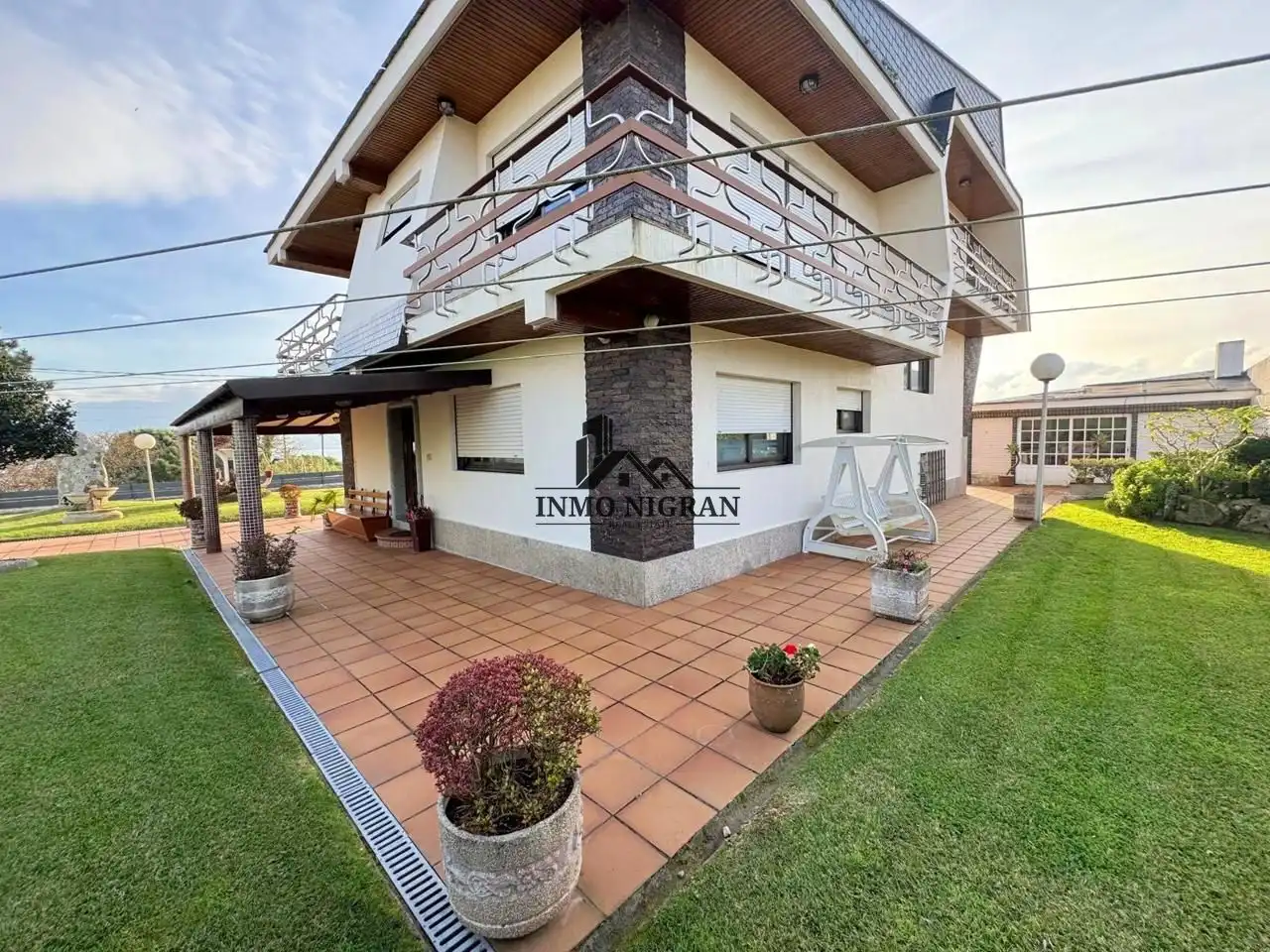 Exterior view of Houses for rent in Nigrán  with Heating, Private garden and Storage room