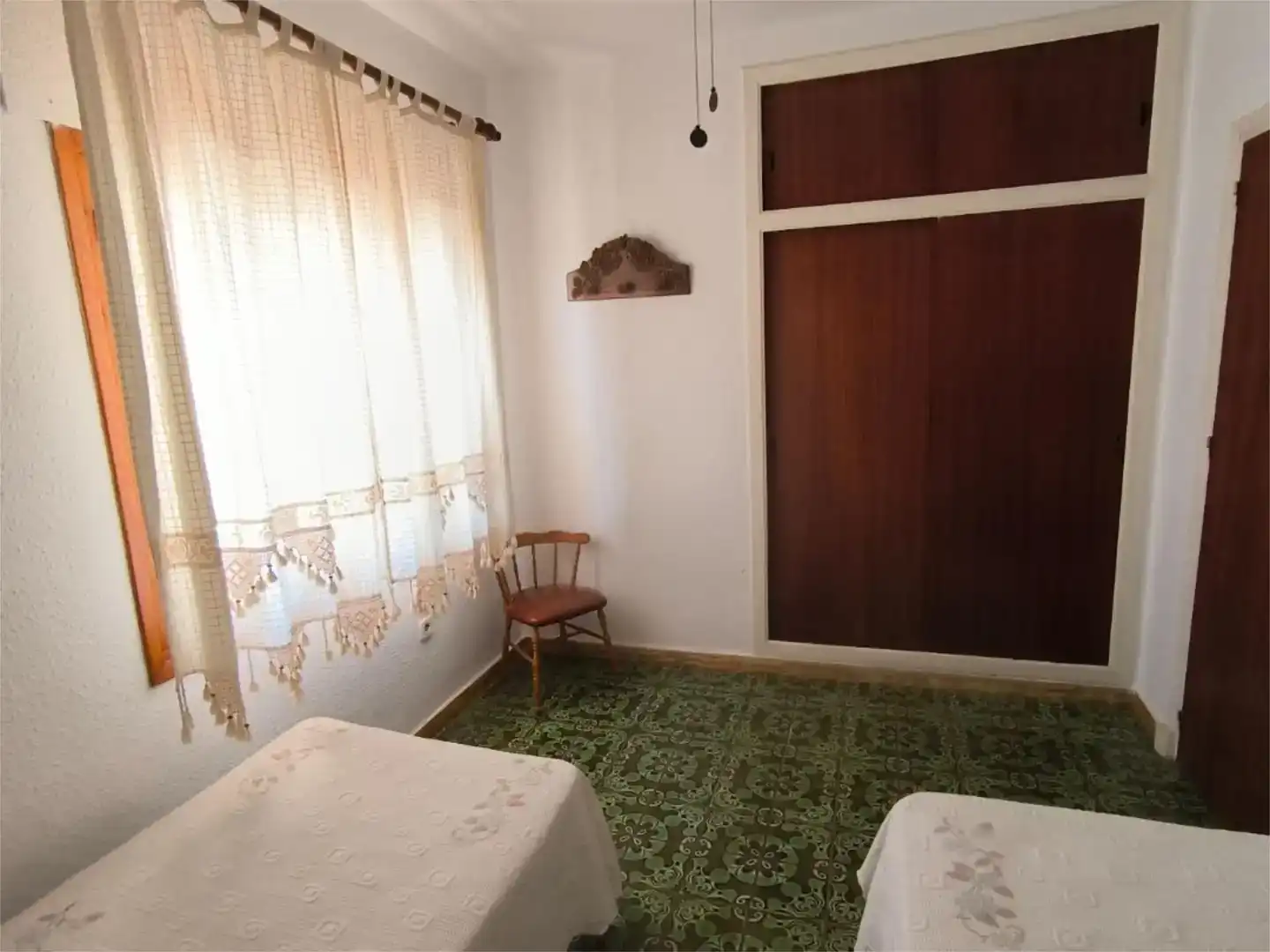 Habitación de Casa adosada en venta en Orihuela con Balcón
