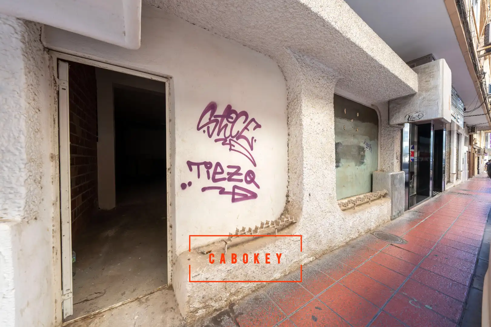 Local comercial en venda a Calle Tirso de Molina 10, imagen 2