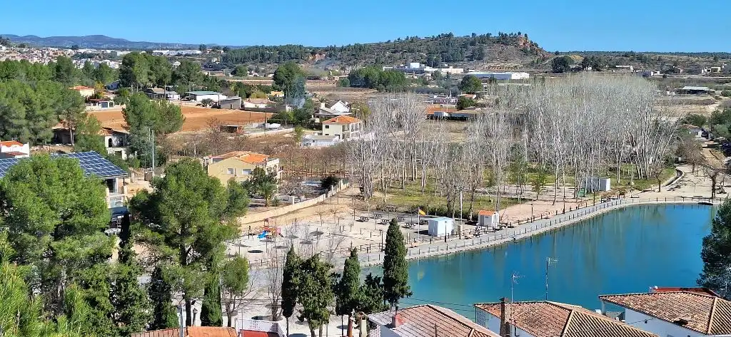 Casa o xalet en venda en Navarrés amb Jardí privat, Terrassa i Piscina