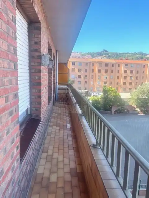 Piso de alquiler en San Pedro de Deusto - La Ribera