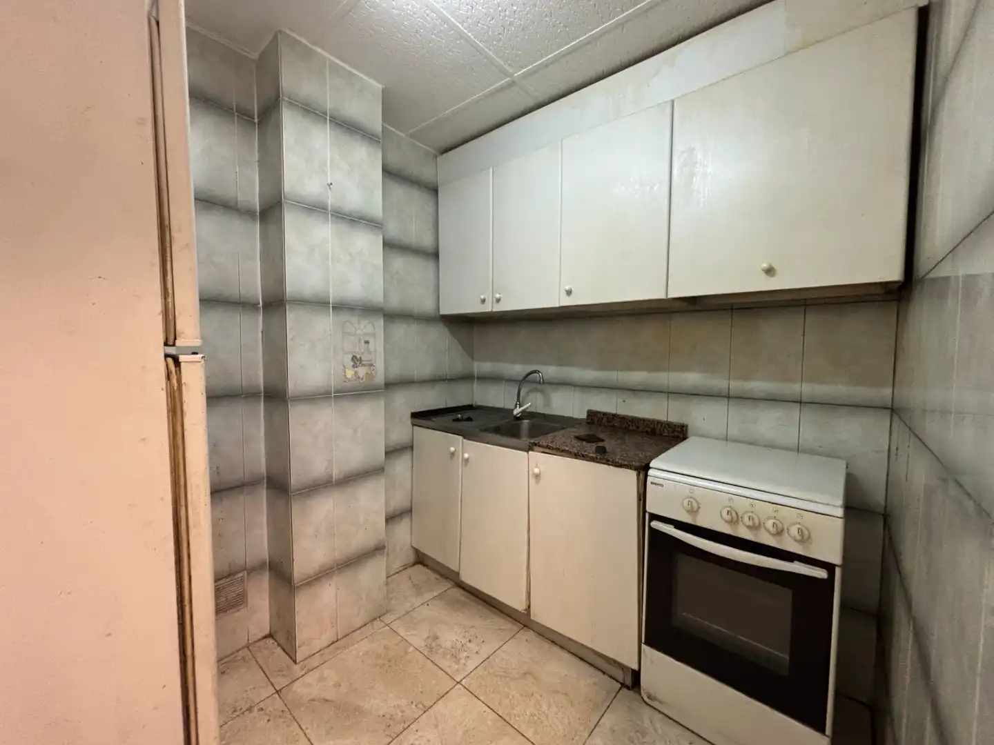 Cuina de Pis en venda en Castellón de la Plana / Castelló de la Plana amb Moblat