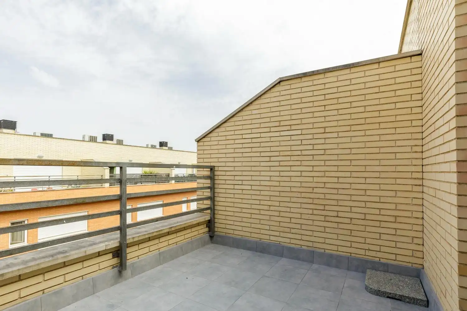 Terrassa de Casa adosada en venda en María de Huerva amb Calefacció, Jardí privat i Terrassa