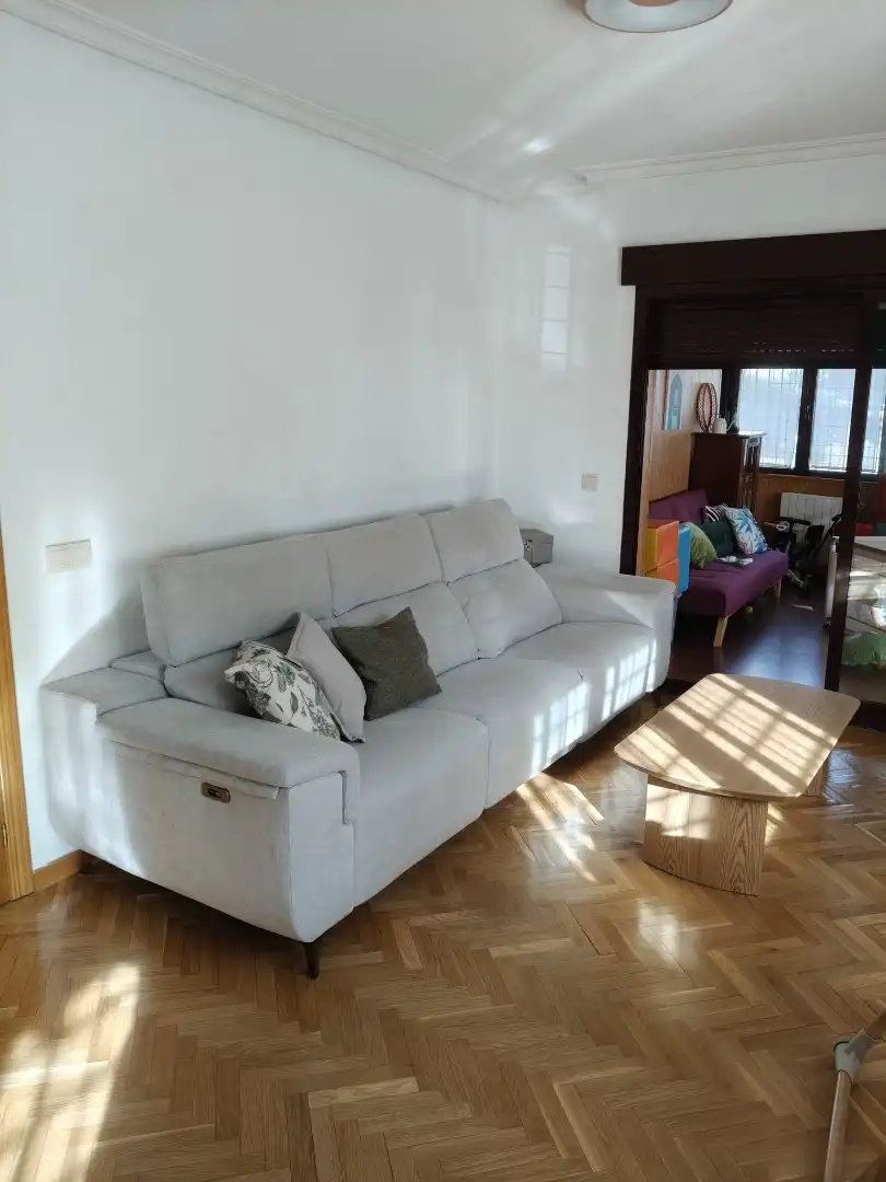 Sala de estar de Piso en venta en Ciudad Real con Jardín privado, Parquet y Piscina