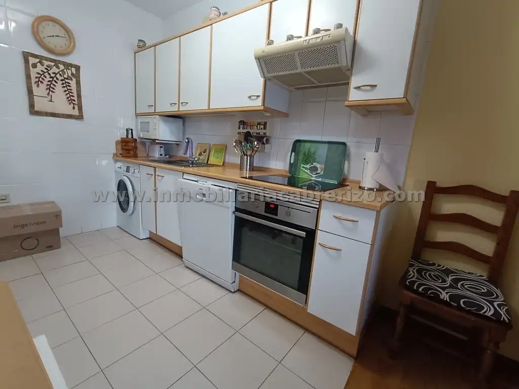 Cocina de Estudio en venta en  Logroño con Aire acondicionado, Calefacción y Parquet