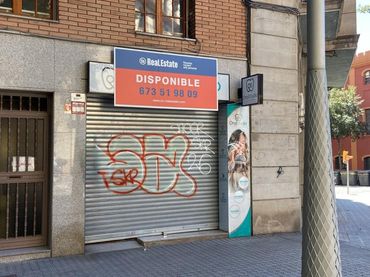 Local comercial de lloguer a Sant Martí