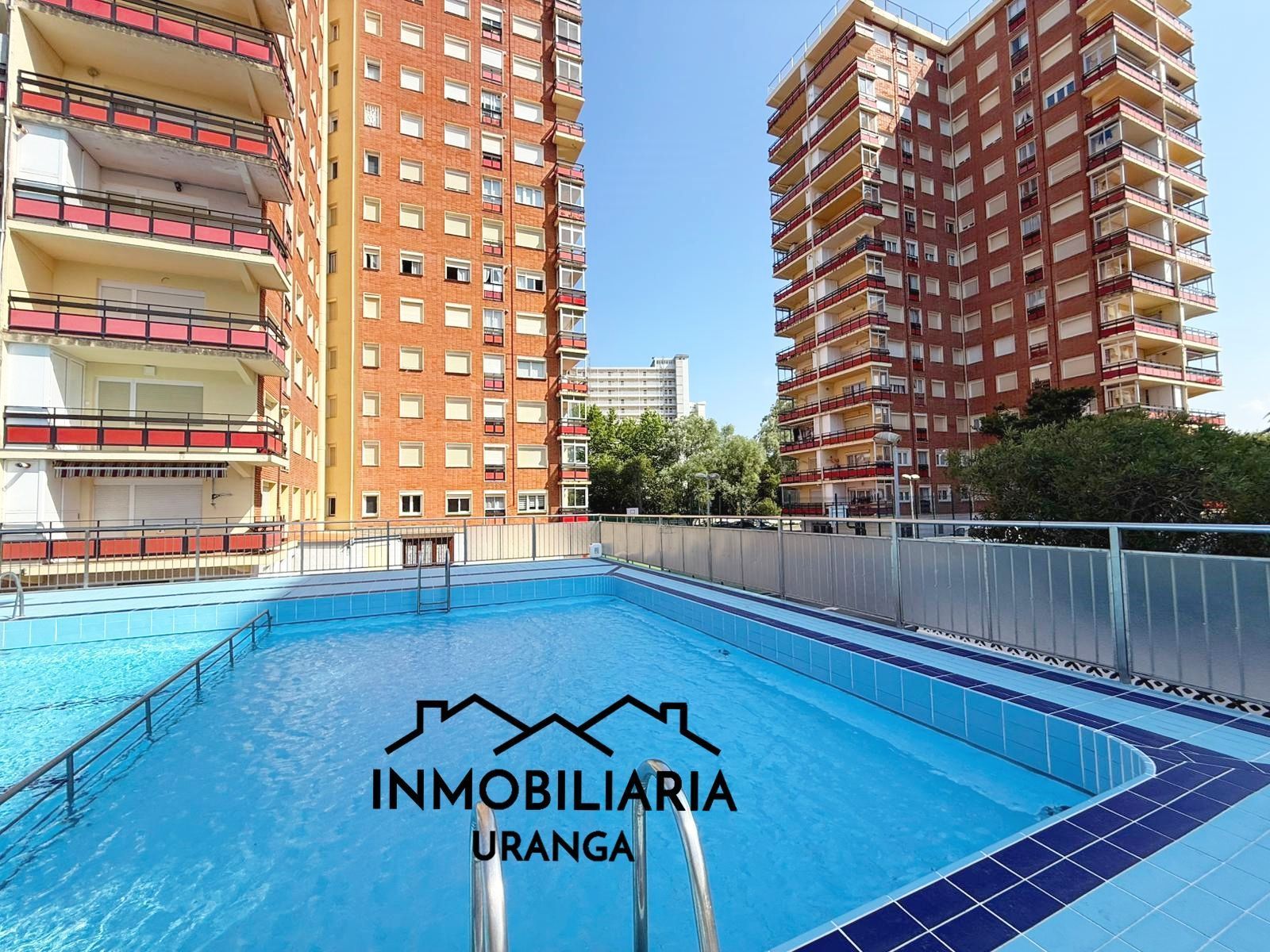 Swimming pool of Flat for sale in Laredo  with Heating, Terrace and Community pool