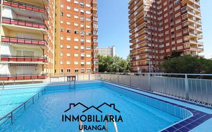 Schwimmbecken von Wohnung zum verkauf in Laredo mit Heizung, Terrasse und Gemeinschaftspool