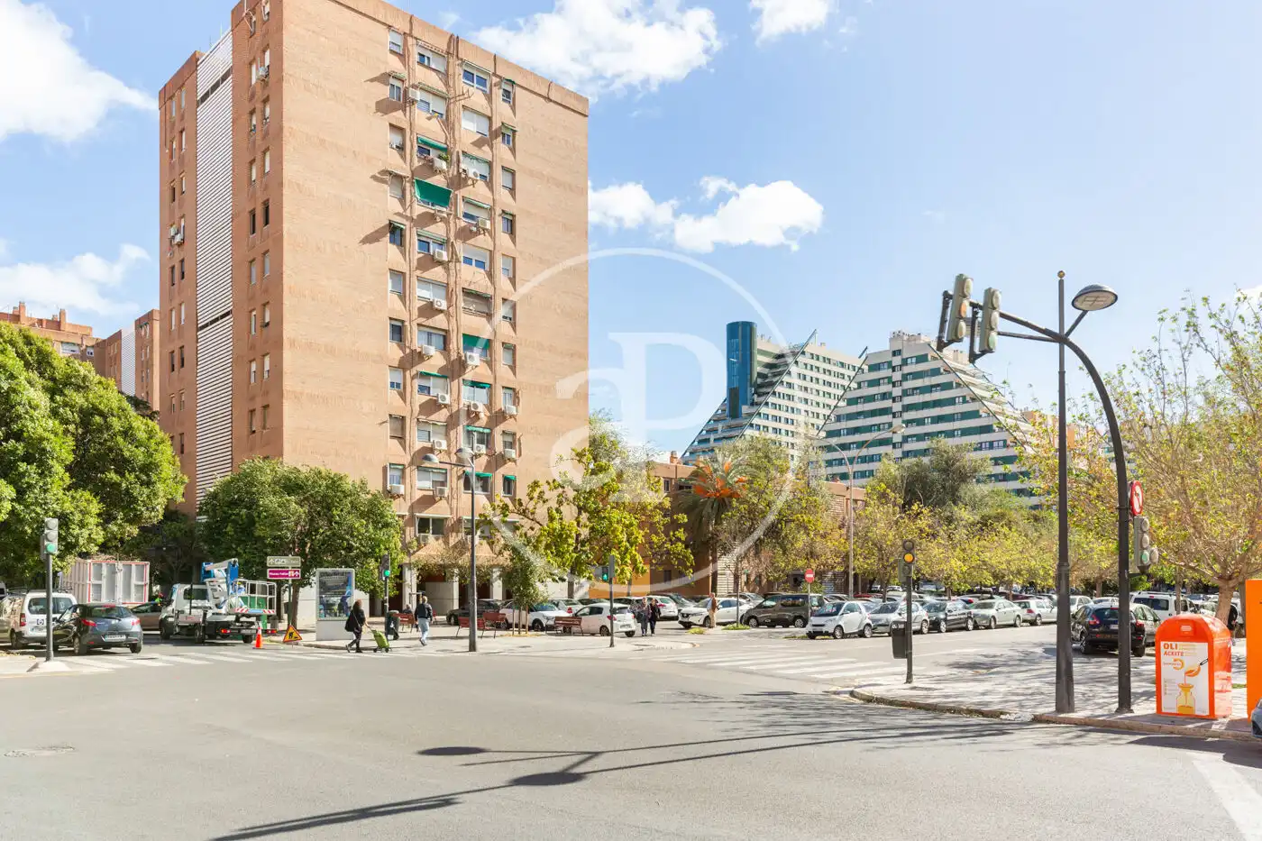 Wohnung zur Miete in Av. de Peris i Valero, Mont-Olivet