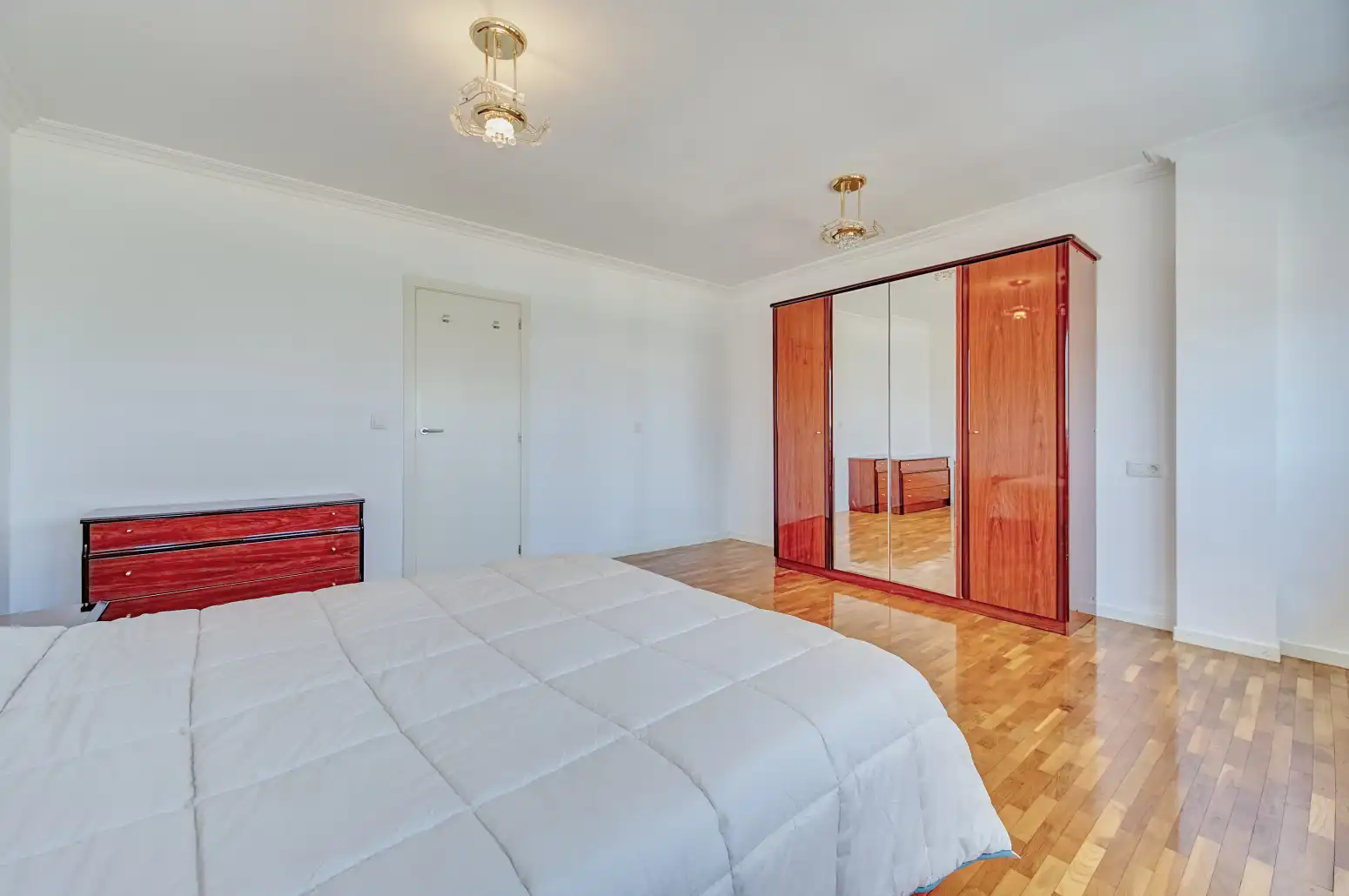 Habitación de Piso en venta en  Pamplona / Iruña con Calefacción y Trastero