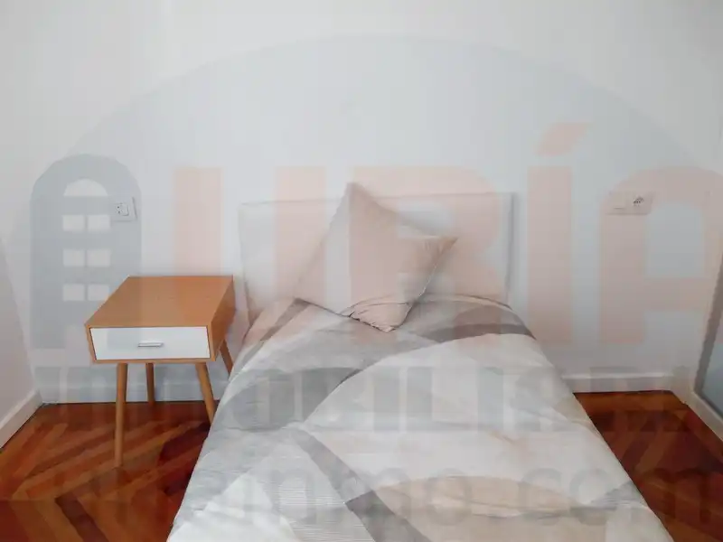 Schlafzimmer von Wohnung zur Miete in Oviedo  mit Heizung, Terrasse und Möbliert