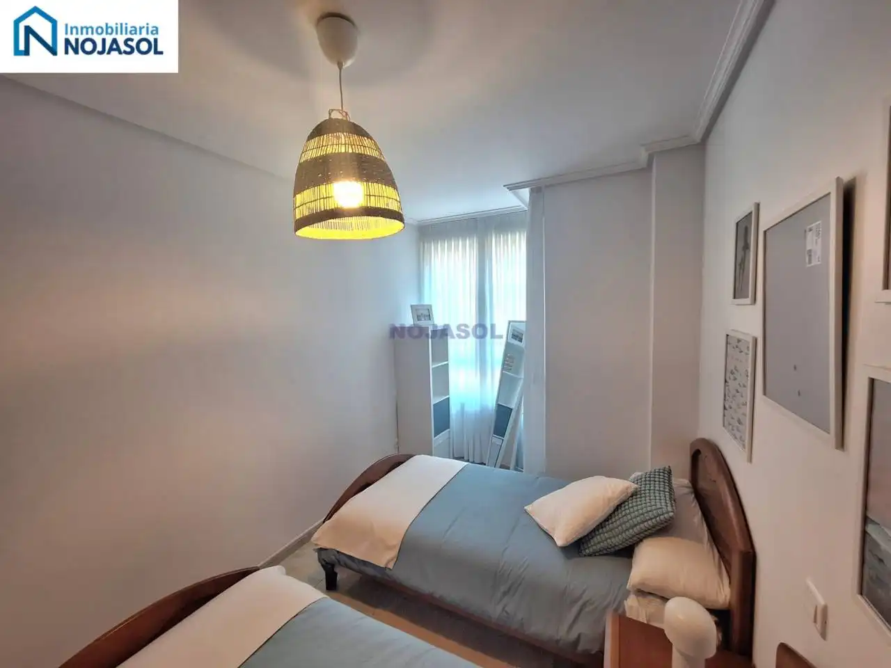 Habitación de Apartamento de alquiler en Noja con Calefacción, Terraza y Amueblado