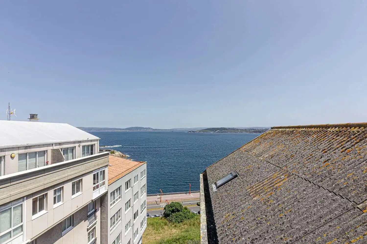 Bedroom of Flat for sale in A Coruña Capital   with Air Conditioner and Storage room