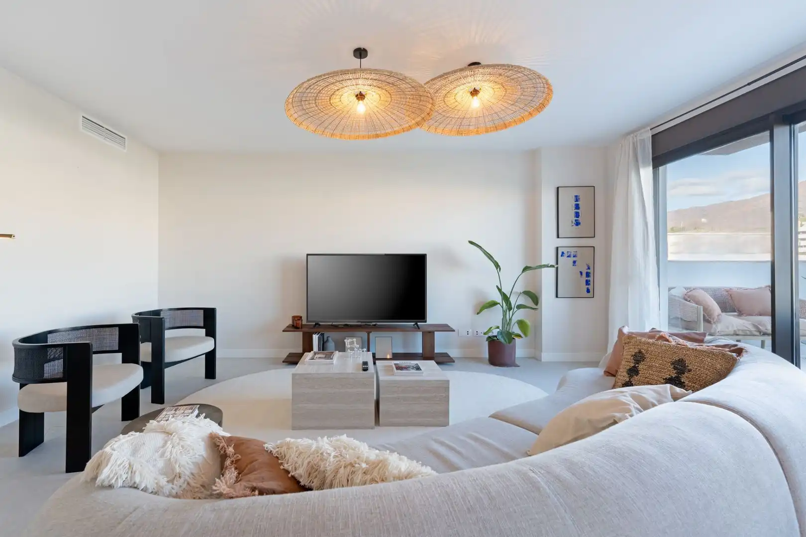 Sala de estar de Ático en venta en Estepona con Aire acondicionado, Terraza y Trastero