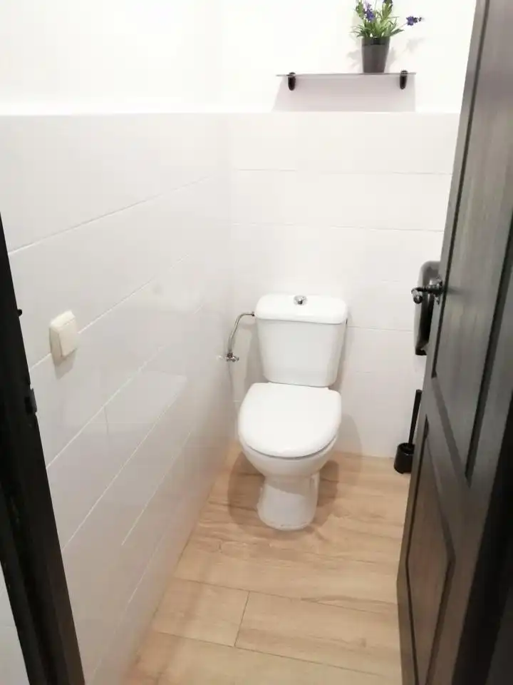 Bany de Local en venda en Gijón 