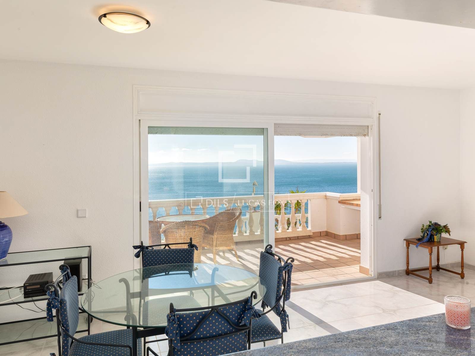 Menjador de Pis en venda en Roses amb Terrassa, Traster i Piscina