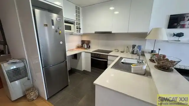 Cocina de Estudio en venta en Figueres con Terraza