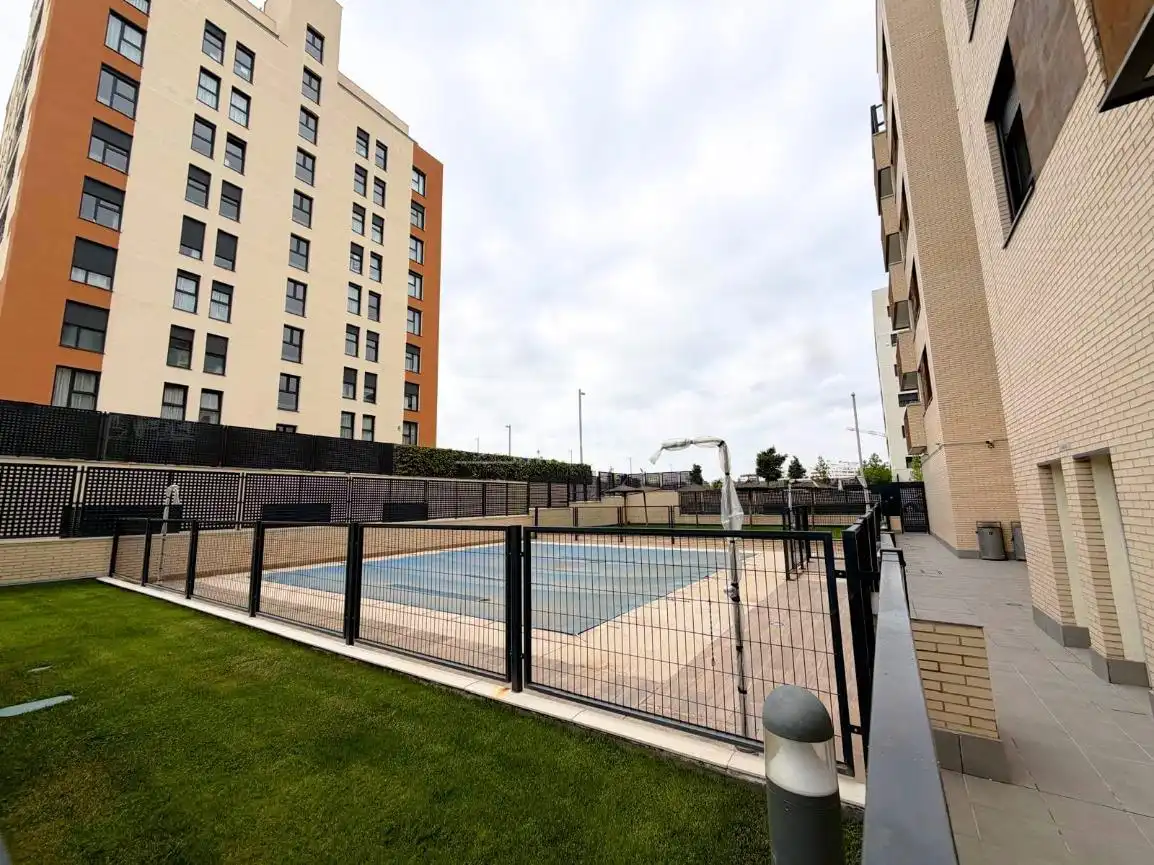 Parking of Flat for sale in Madrid  with Air Conditioner, Heating and Terrace