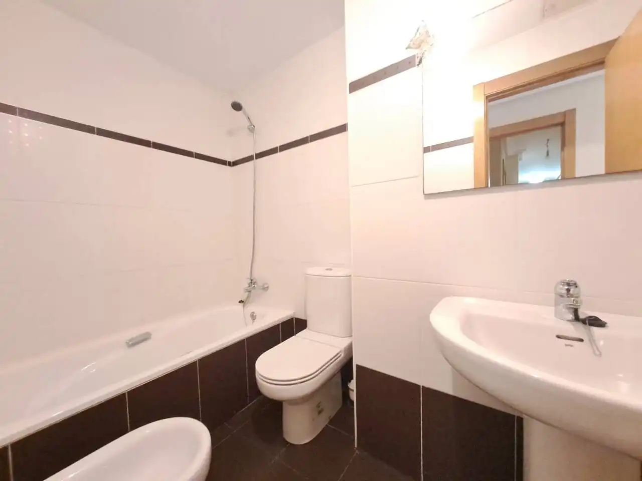 Baño de Piso en venta en Burgos con Calefacción, Parquet y Trastero