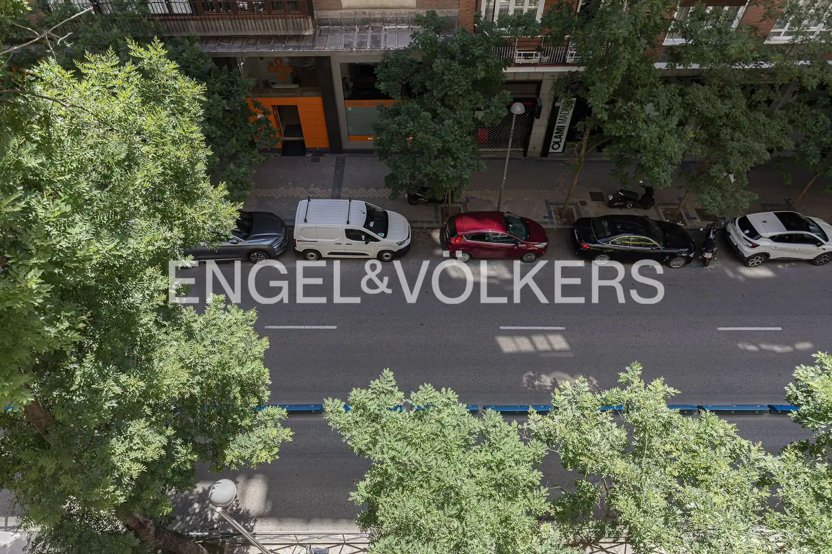 Vista exterior de Pis en venda en Madrid amb Aire condicionat, Calefacció i Parquet