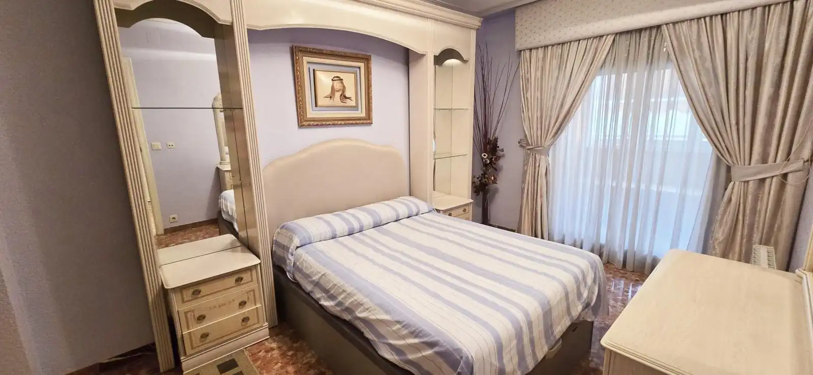 Habitación de Piso de alquiler en Petrer con Aire acondicionado, Amueblado y Balcón