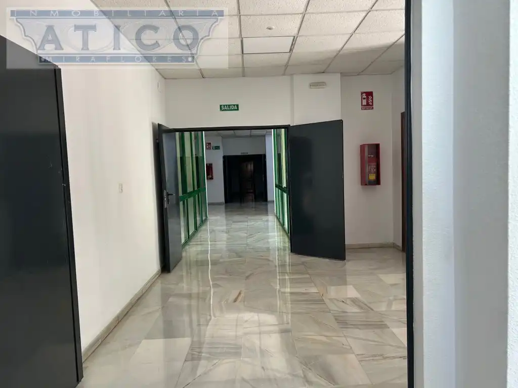 Office for sale in Sevilla