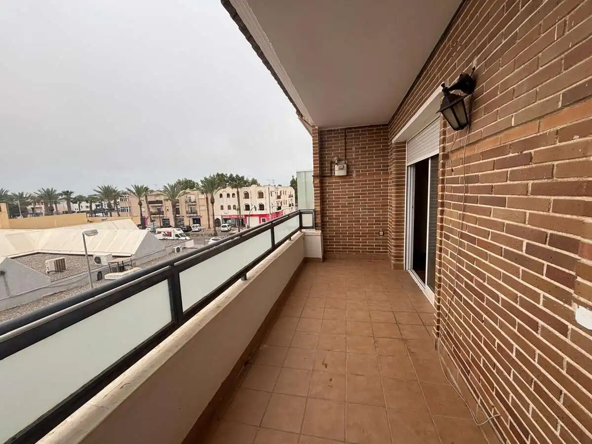 Terraza de Piso en venta en Roquetas de Mar con Terraza