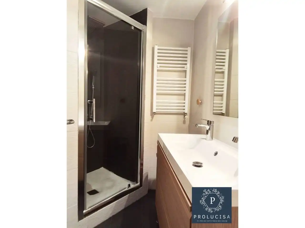 Bathroom of Flat for sale in Móstoles  with Air Conditioner, Heating and Terrace
