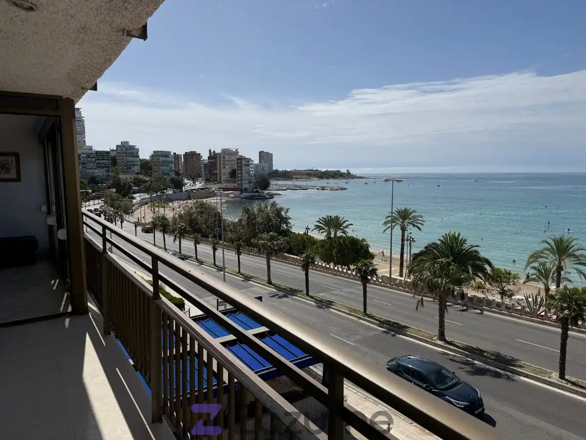 Schlafzimmer von Wohnung zur Miete in Alicante / Alacant mit Klimaanlage, Terrasse und Möbliert