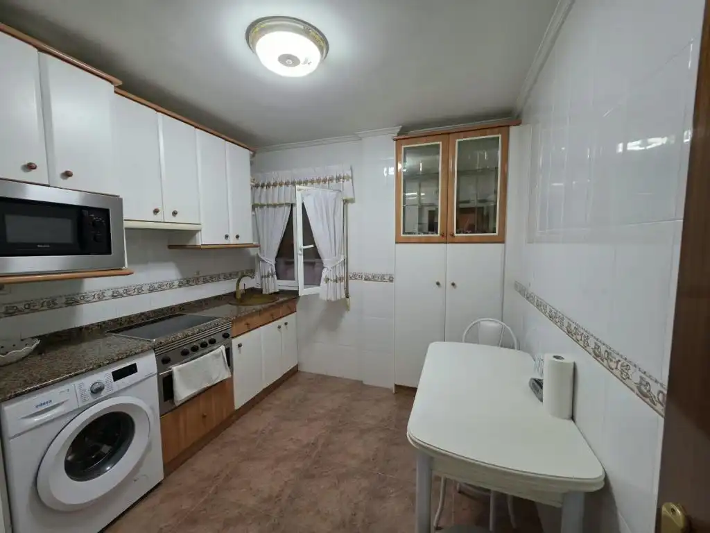 Wohnung mit Aufzug zum Verkauf in Calle Juntas Generales 14, imagen 7