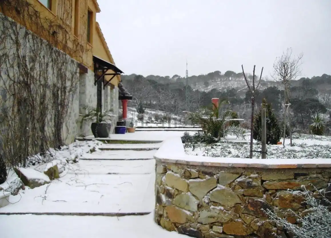 Terraza de Casa o chalet en venta en Calera de León con Jardín privado, Terraza y Amueblado