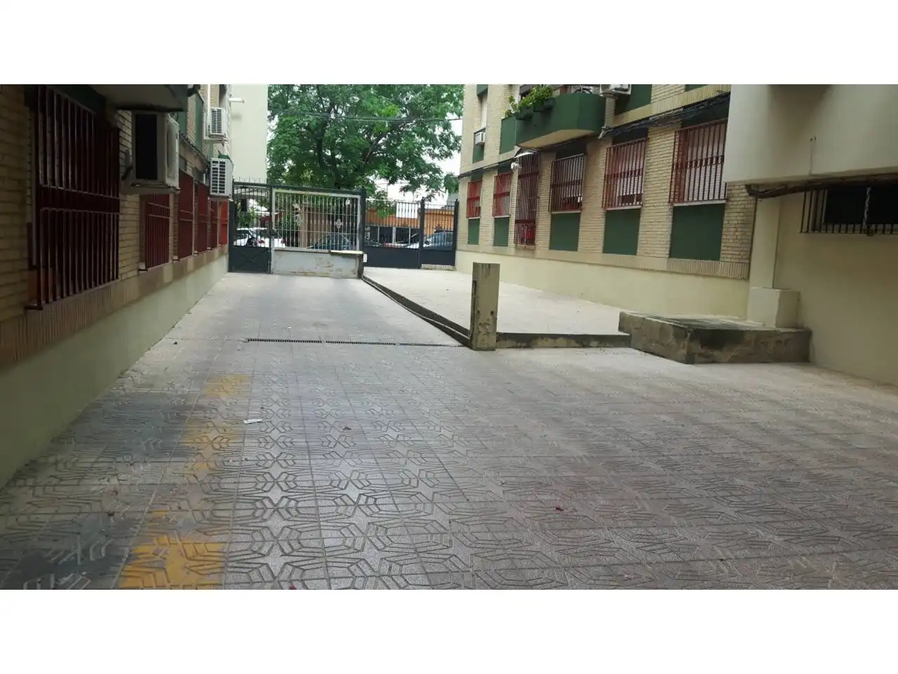 Aparcamiento en alquiler en Calle Hermana celestina, imagen 2