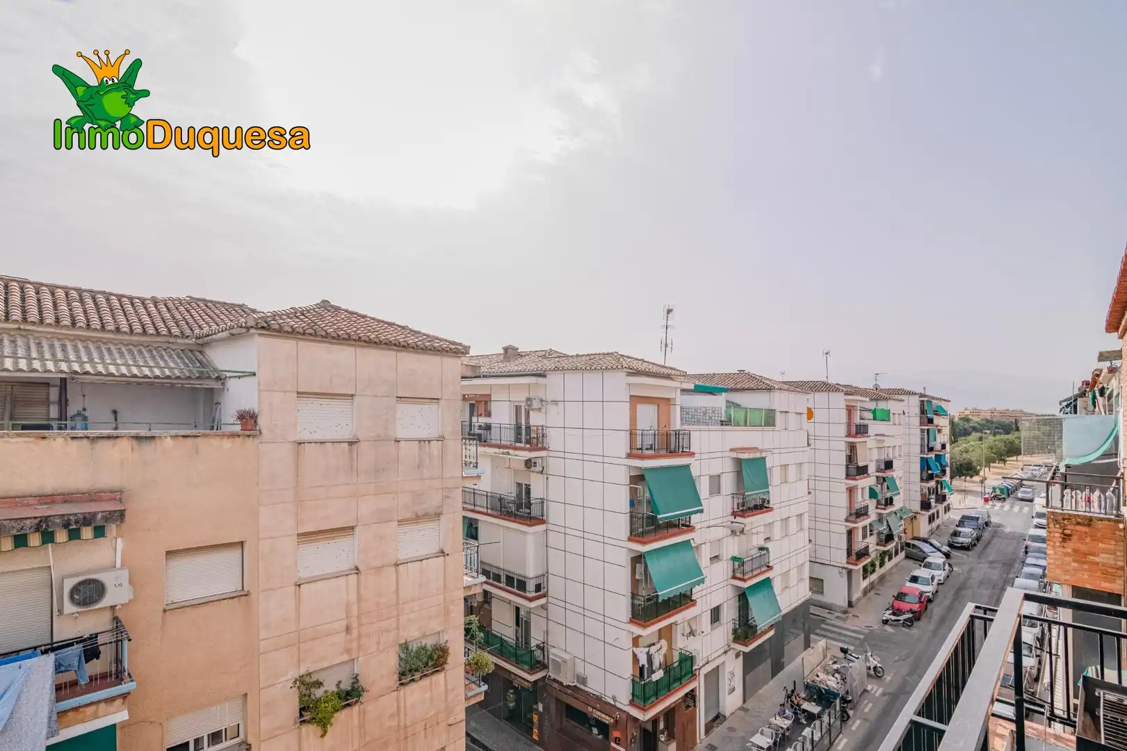 Vista exterior de Piso en venta en Granada con Aire acondicionado, Calefacción y Terraza