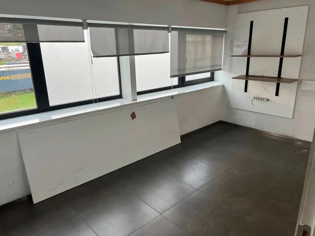 Industrial building to rent in Almeiras, imagen 15