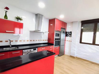 Kitchen of Apartment for sale in Coslada