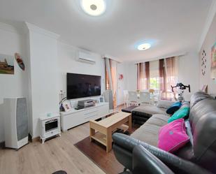 Living room of Apartment for sale in Vélez-Málaga  with Terrace, Swimming Pool and Internet