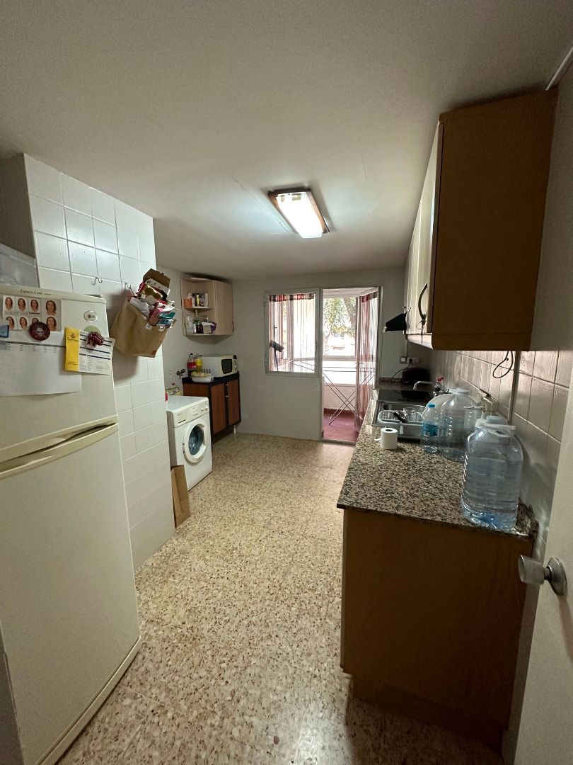 Cuina de Pis de lloguer en  Valencia Capital amb Parquet, Moblat i Balcó