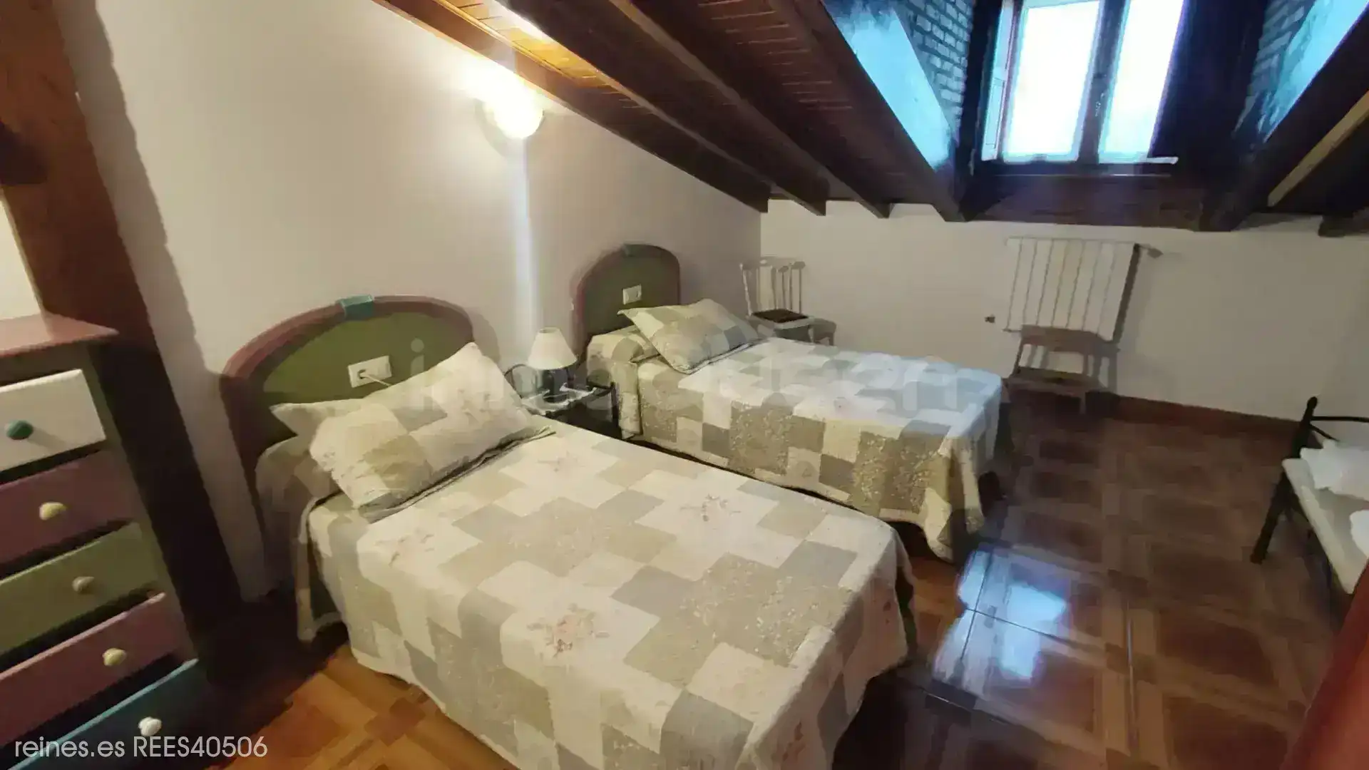 Habitación de Casa o chalet en venta en Val de San Vicente  con Calefacción y Amueblado