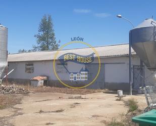 Exterior view of Industrial land for sale in Gradefes