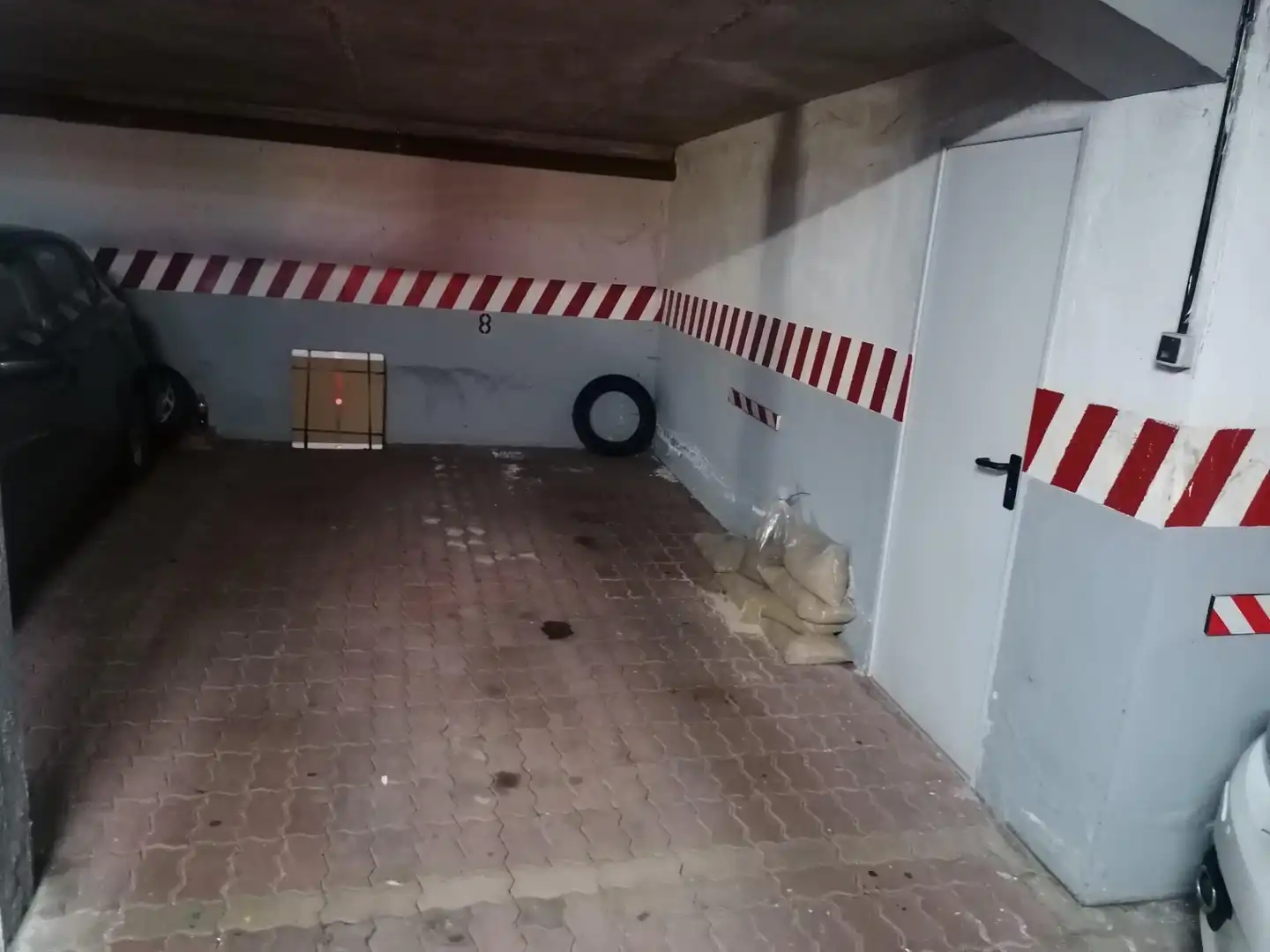 Parking of Flat for sale in Paracuellos de Jarama  with Air Conditioner, Terrace and Balcony