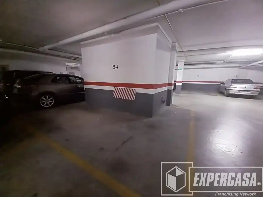 Aparcament de Dúplex en venda en Torrent amb Aire condicionat i Terrassa