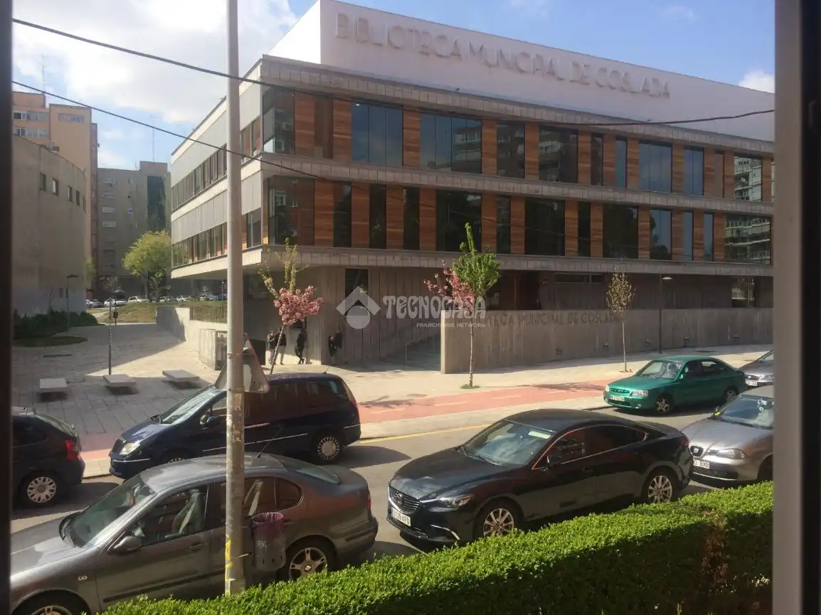 Piso en venta en Coslada con Aire acondicionado, Calefacción y Terraza