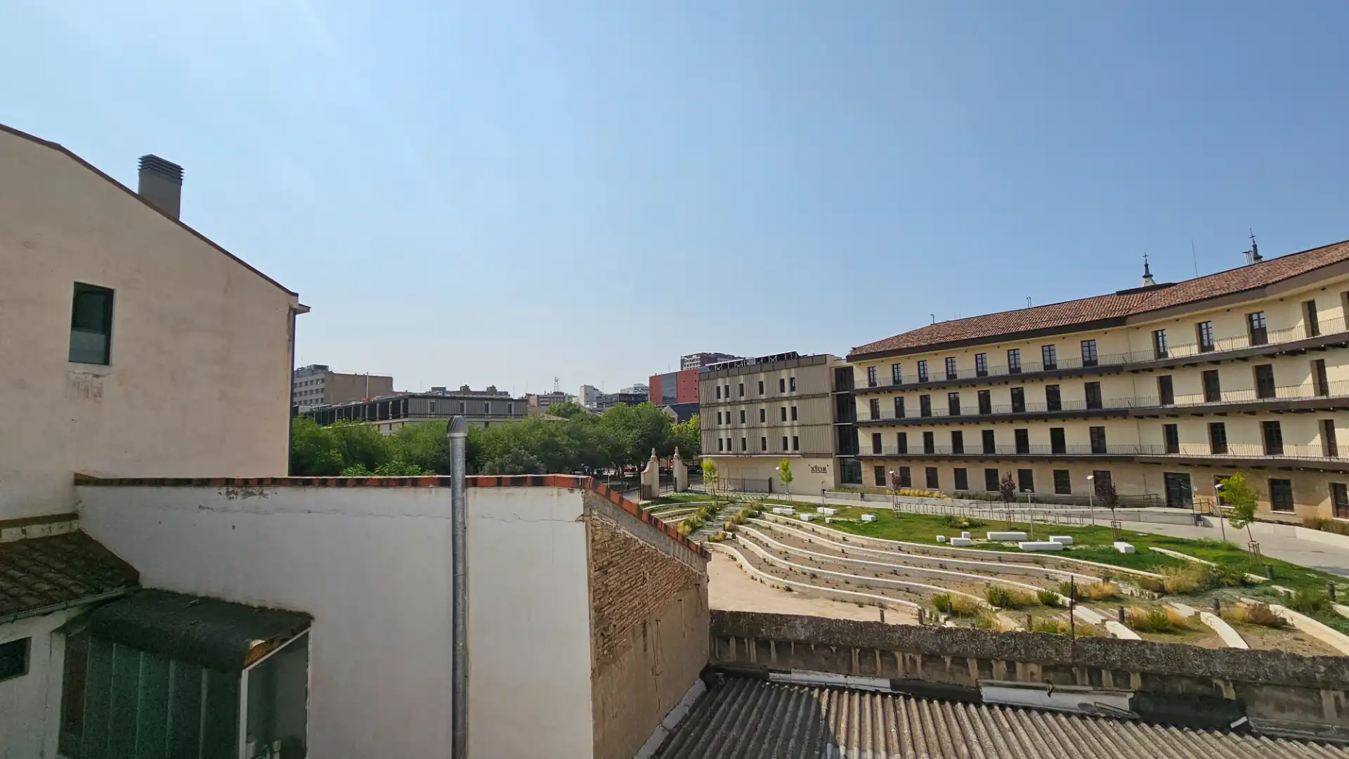 Exterior view of Flat for sale in Zaragoza
