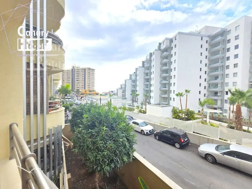 Apartamento con terraza en venta en Calle del Aljibe, imagen 2