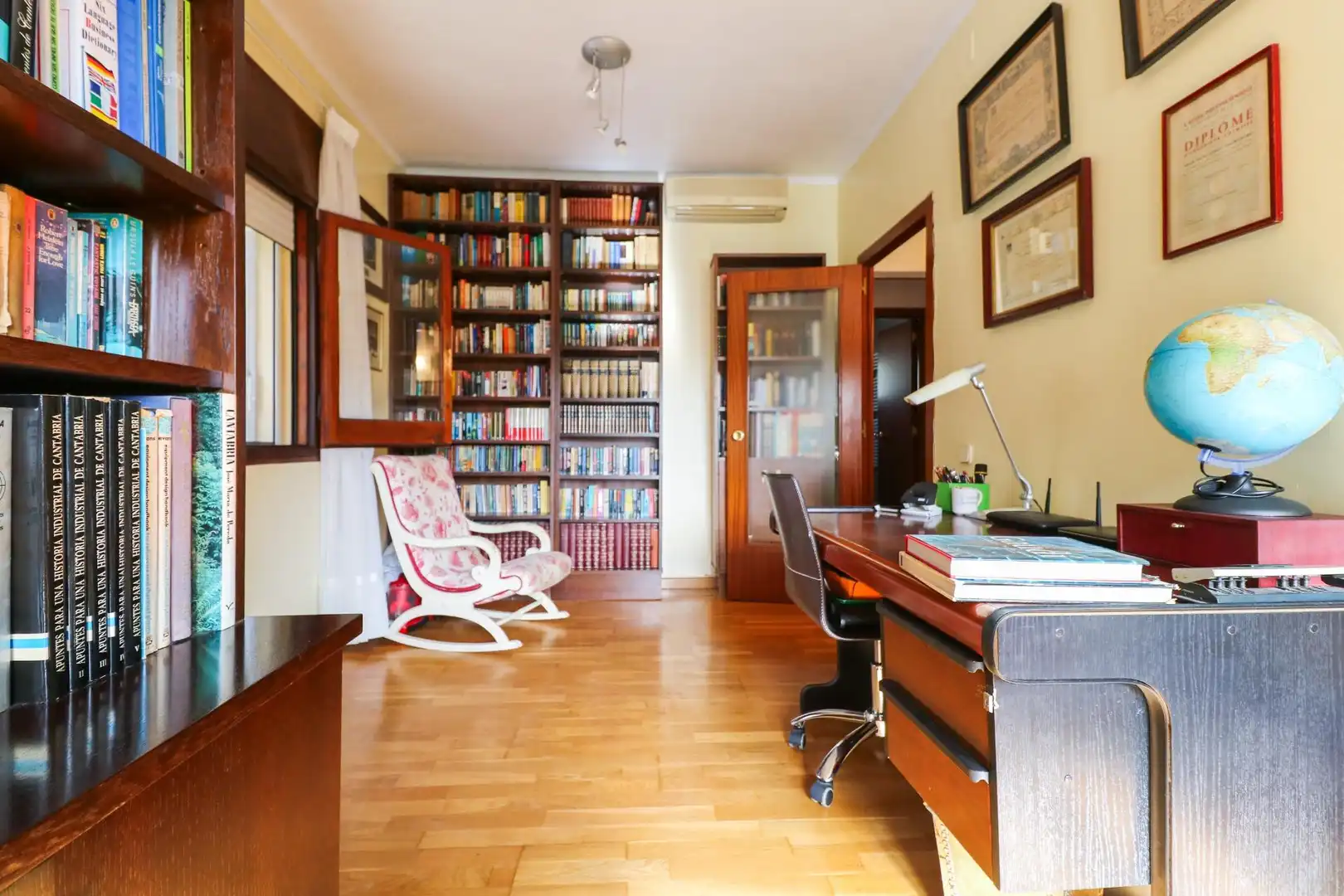 Sala d'estar de Casa o xalet en venda en Castelldefels amb Aire condicionat, Calefacció i Parquet