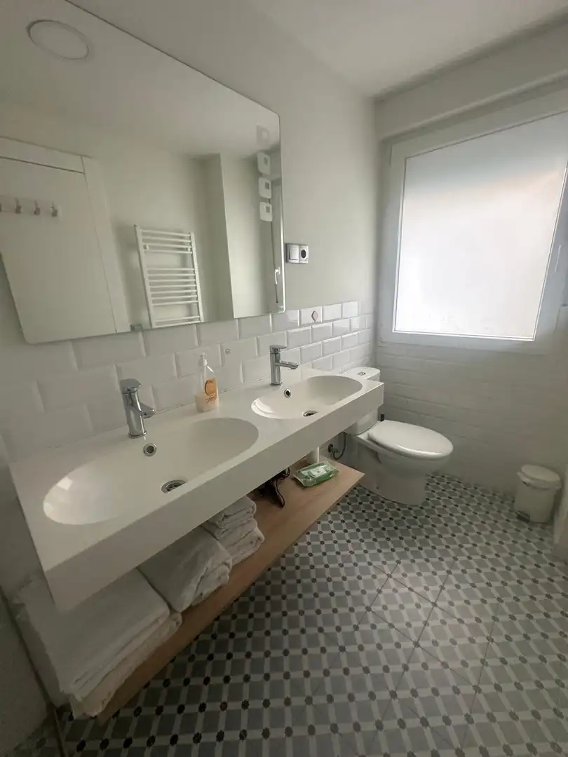 Baño de Piso en venta en León Capital  con Calefacción, Amueblado y TV