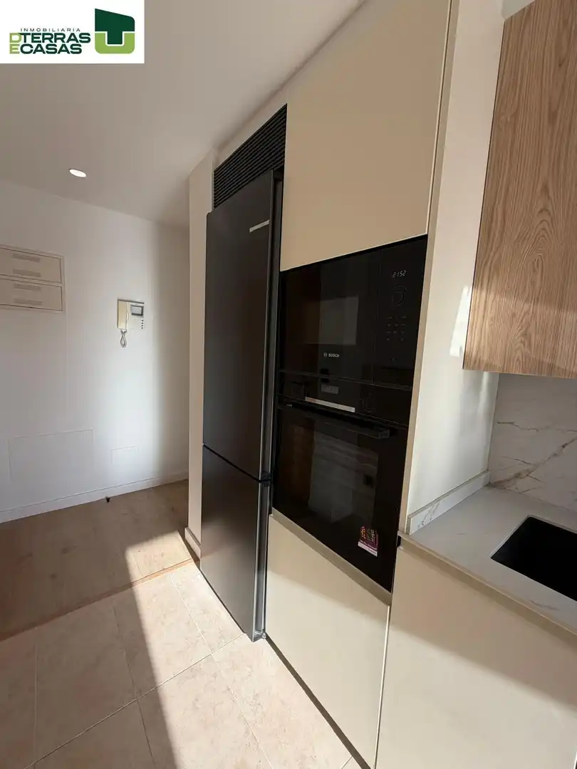 Küche von Wohnung zum Verkauf in A Illa de Arousa 